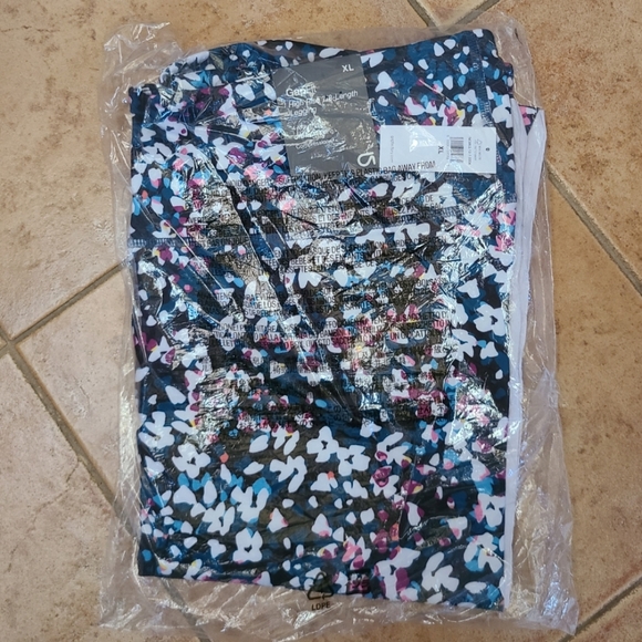 π€ππ NWTβΌοΈ GapFit Basic Leggings - Picture 7 of 8